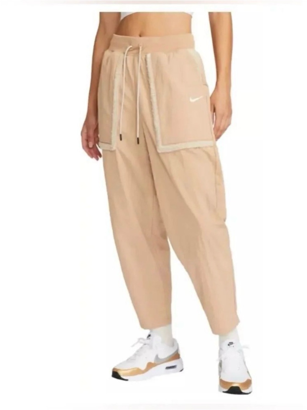 Nike Women's high waisted curve Pants